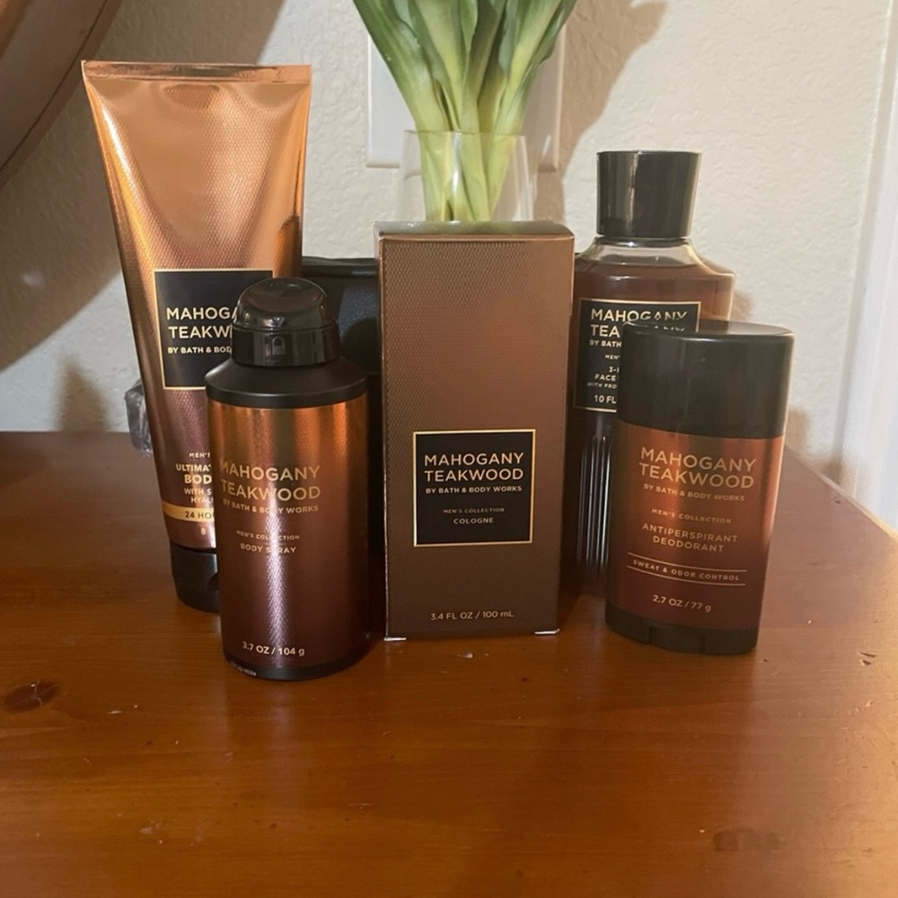 New Men's Mahogany Teakwood